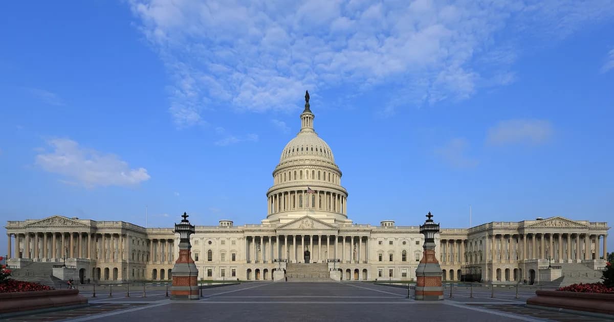 Three More Republicans Break Ranks to Back War Powers Resolution as Midterm Fears Grow
