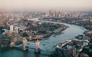 UK Announces Snap General Election for October 2026 as Polls Show Labour Lead Narrowing