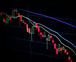 Oil Prices Surge Past $95 per Barrel as US Strikes on Iran Disrupt Strait of Hormuz Shipping