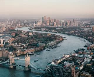 UK Announces Snap General Election for October 2026 as Polls Show Labour Lead Narrowing